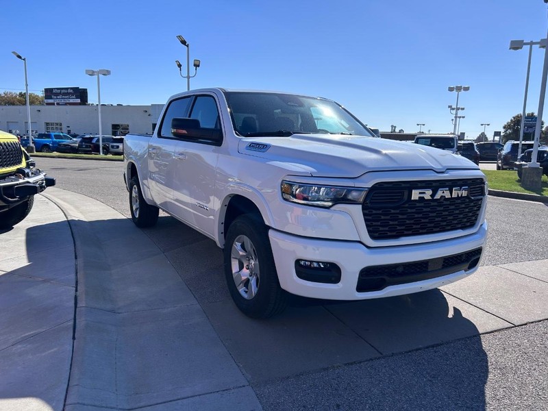 Ram 1500 Vehicle Full-screen Gallery Image 3