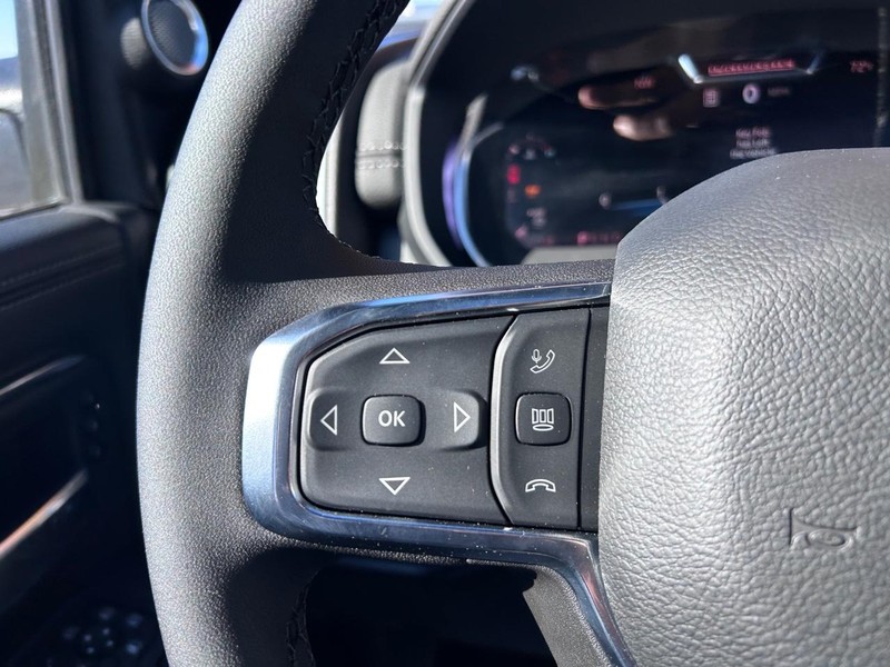 Ram 2500 Vehicle Full-screen Gallery Image 12