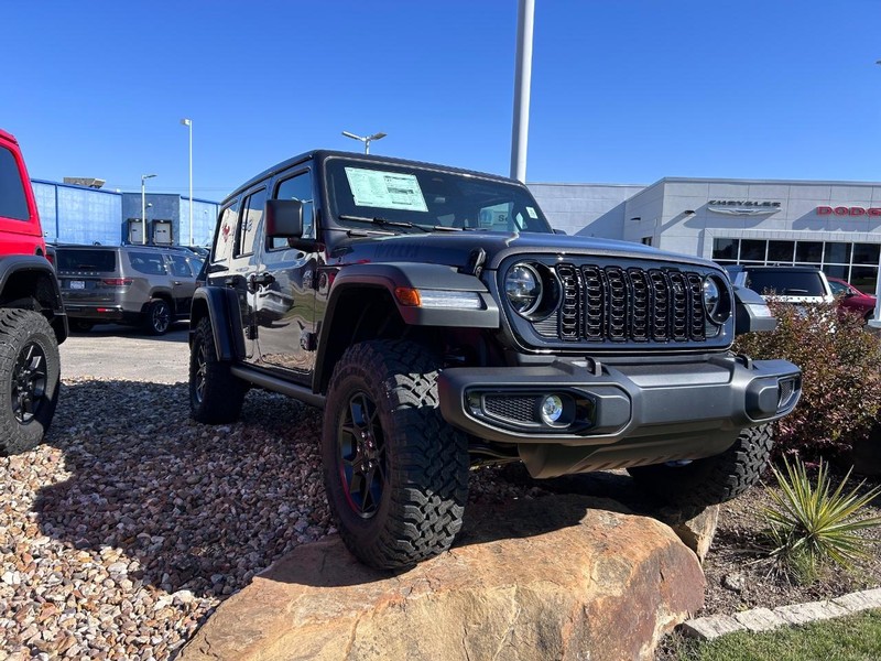 Jeep Wrangler Vehicle Full-screen Gallery Image 3