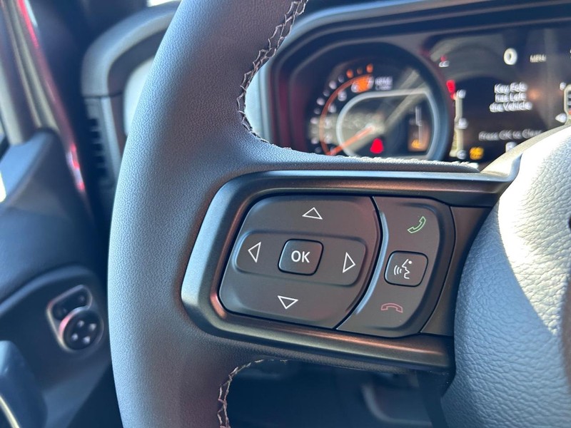 Jeep Wrangler Vehicle Full-screen Gallery Image 11