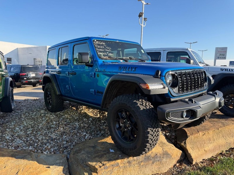 Jeep Wrangler Vehicle Full-screen Gallery Image 3
