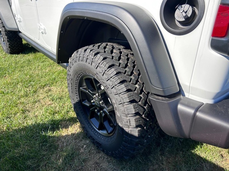 Jeep Wrangler Vehicle Full-screen Gallery Image 6