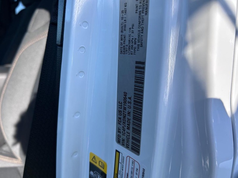 Jeep Wrangler Vehicle Full-screen Gallery Image 20