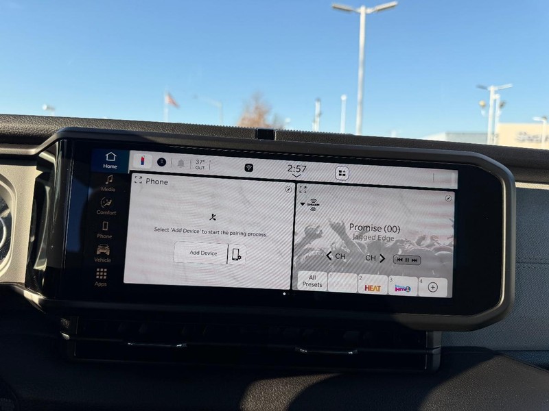 Jeep Wrangler Vehicle Full-screen Gallery Image 13