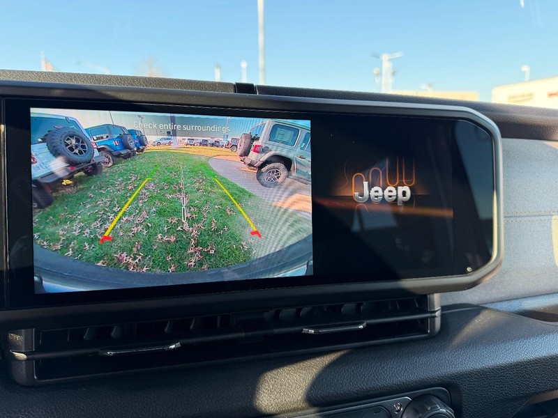 Jeep Wrangler Vehicle Full-screen Gallery Image 20