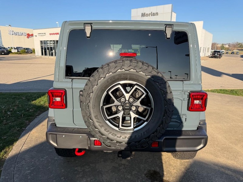 Jeep Wrangler Vehicle Full-screen Gallery Image 5