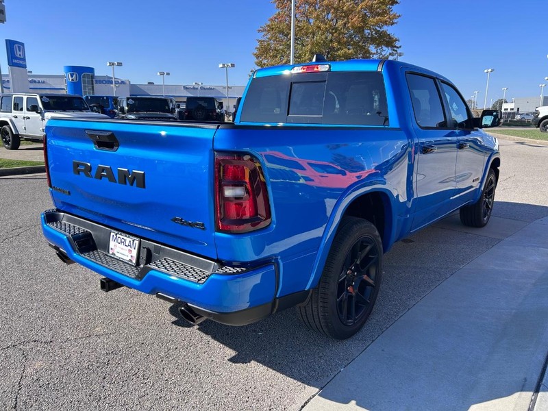 Ram 1500 Vehicle Full-screen Gallery Image 4