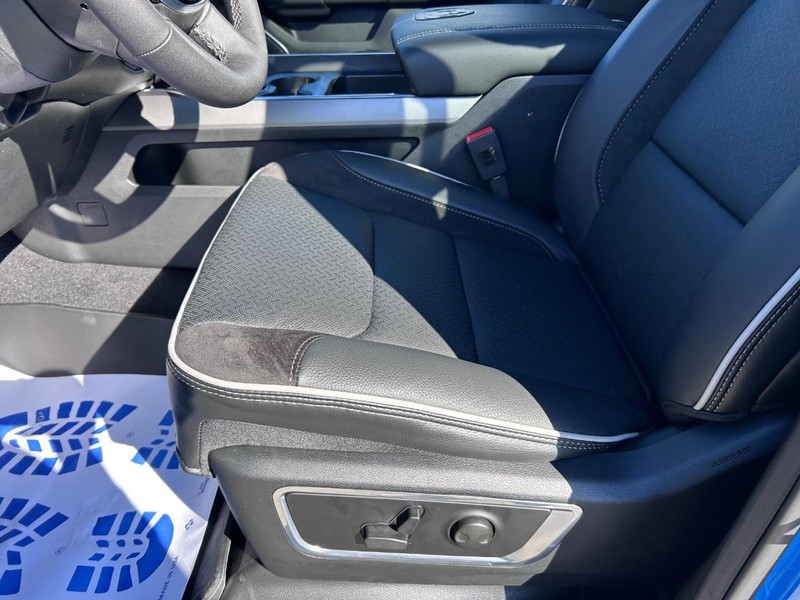 Ram 1500 Vehicle Full-screen Gallery Image 20