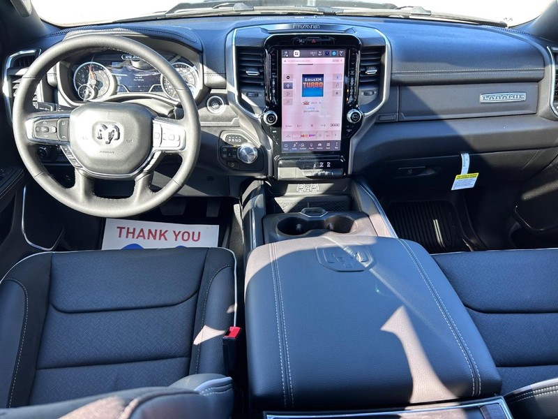 Ram 1500 Vehicle Full-screen Gallery Image 10