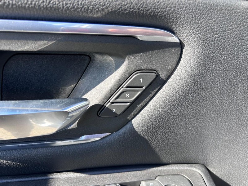 Ram 1500 Vehicle Full-screen Gallery Image 19