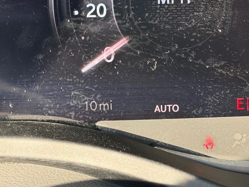 Ram 1500 Vehicle Full-screen Gallery Image 19