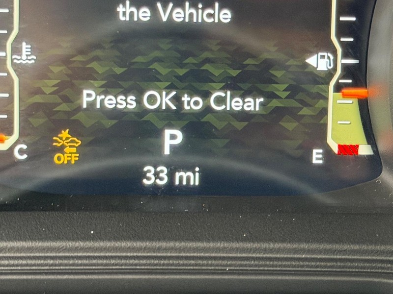 Jeep Gladiator Vehicle Full-screen Gallery Image 20