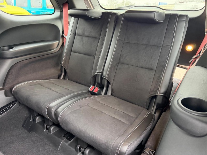 Dodge Durango Vehicle Full-screen Gallery Image 10