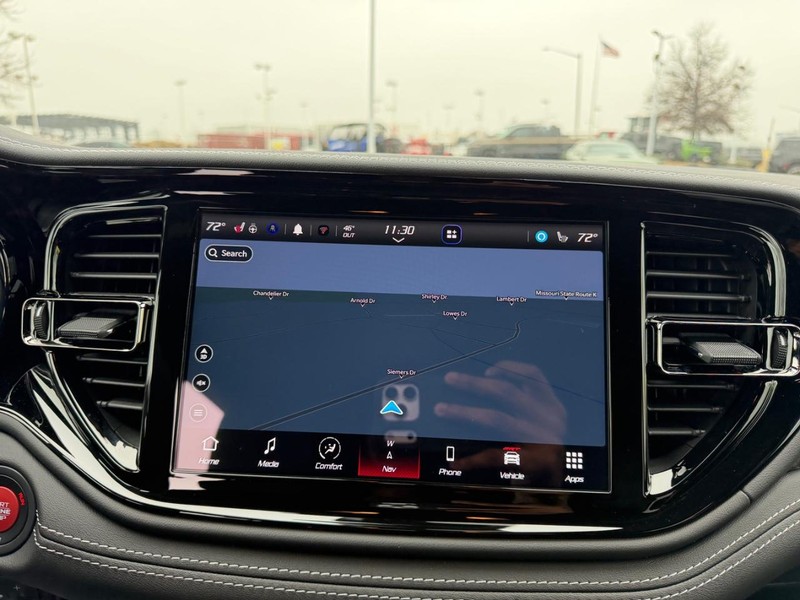 Dodge Durango Vehicle Full-screen Gallery Image 16