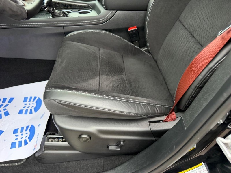 Dodge Durango Vehicle Full-screen Gallery Image 22