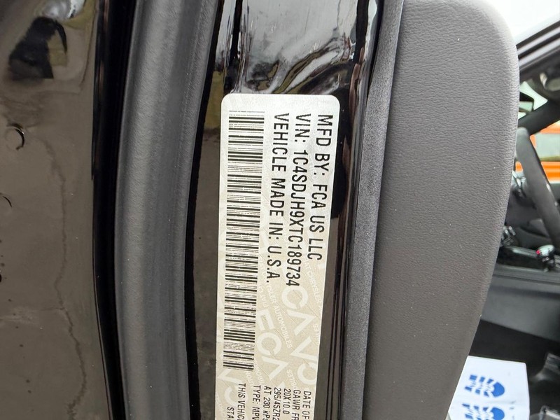 Dodge Durango Vehicle Full-screen Gallery Image 25