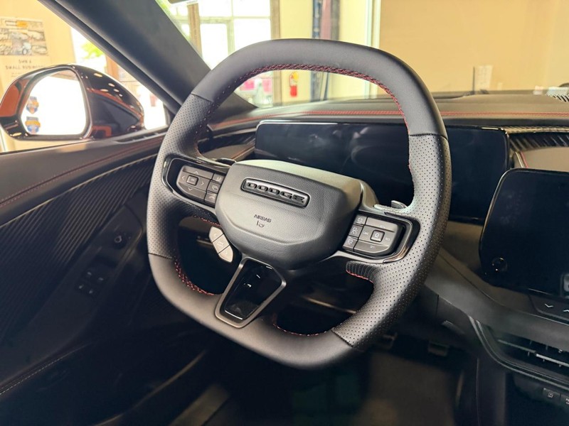 Dodge Charger Vehicle Full-screen Gallery Image 8