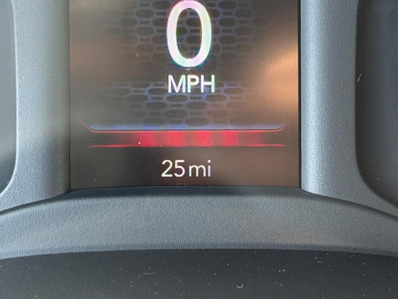 Ram 2500 Vehicle Full-screen Gallery Image 18