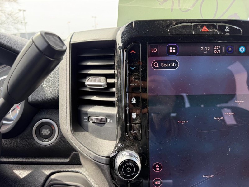 Ram 2500 Vehicle Full-screen Gallery Image 14