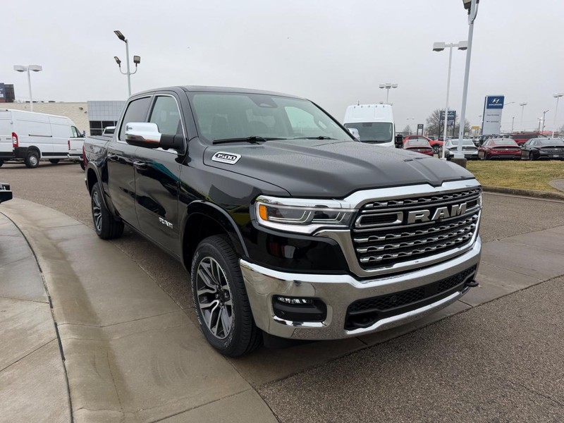 Ram 1500 Vehicle Full-screen Gallery Image 3