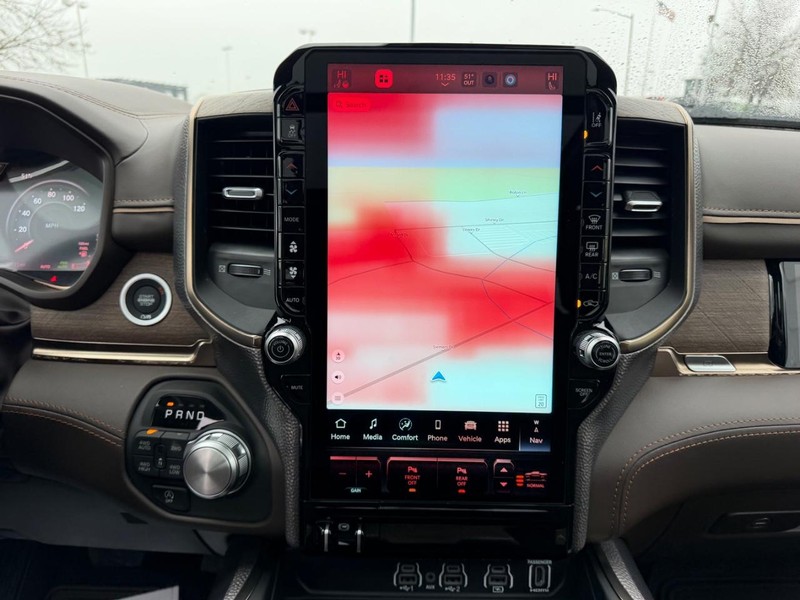 Ram 1500 Vehicle Full-screen Gallery Image 14