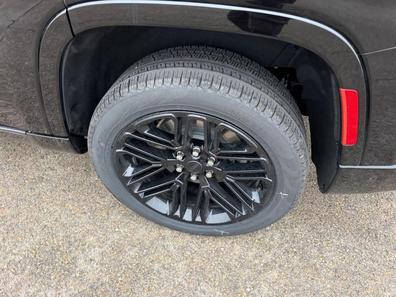 Jeep Grand Wagoneer Vehicle Full-screen Gallery Image 8