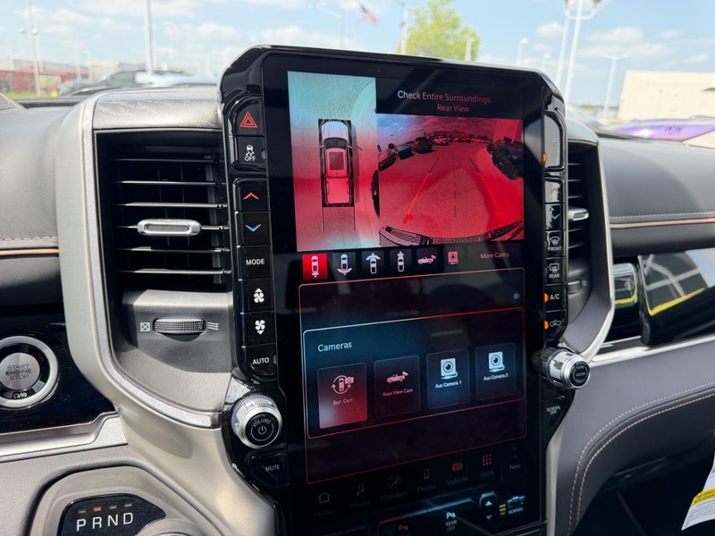 Ram 1500 Vehicle Full-screen Gallery Image 23