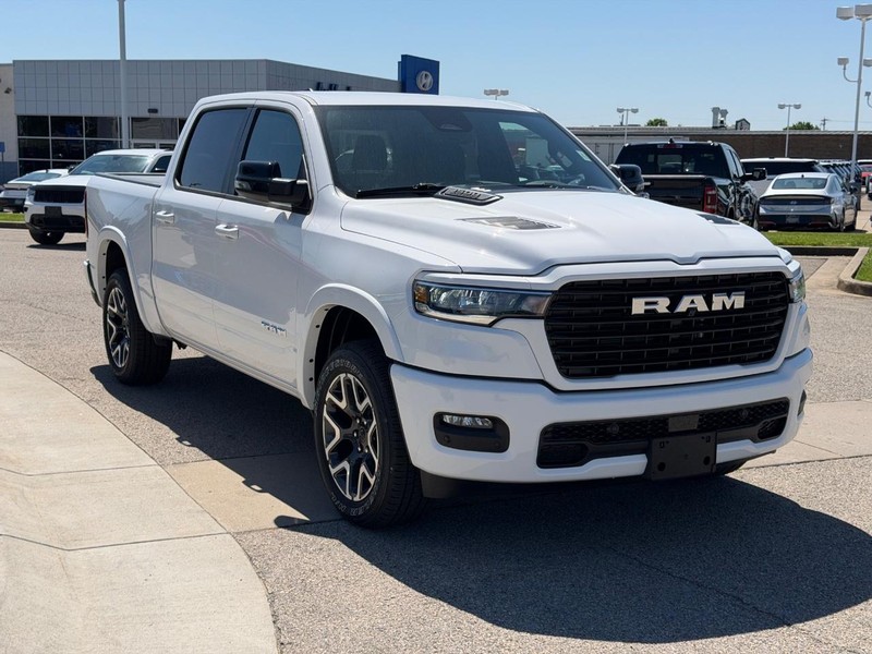 Ram 1500 Vehicle Full-screen Gallery Image 3