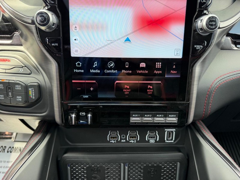 Ram 1500 Vehicle Full-screen Gallery Image 15