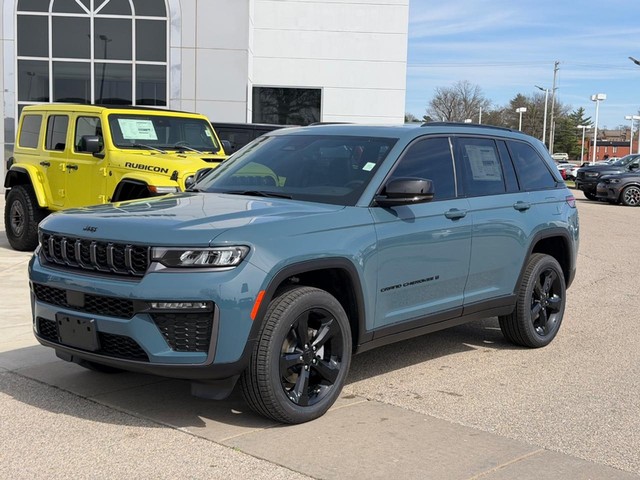 more details - jeep grand cherokee