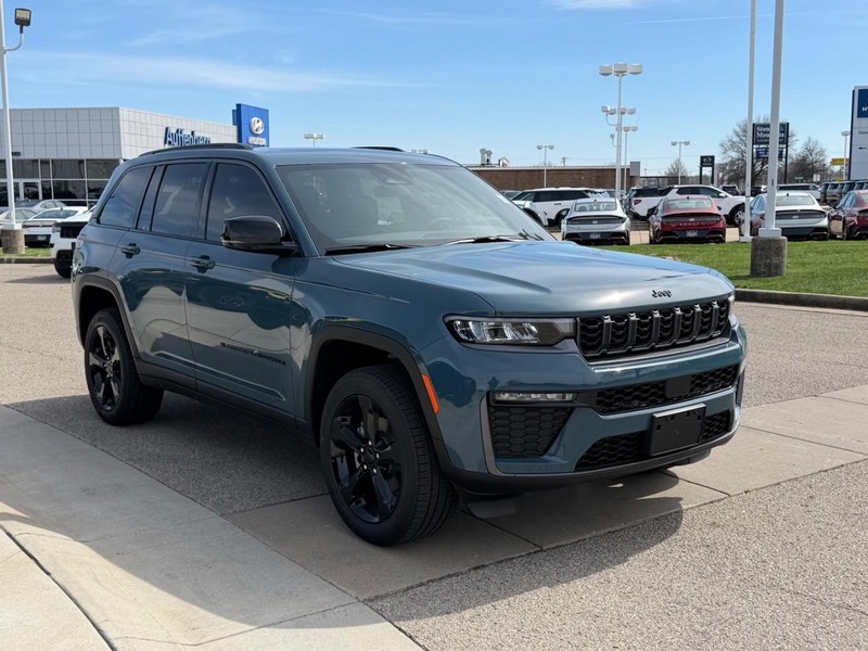 Jeep Grand Cherokee Vehicle Full-screen Gallery Image 3