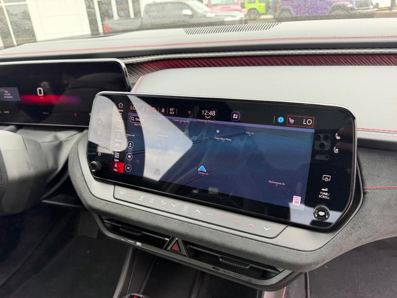 Dodge Charger Vehicle Full-screen Gallery Image 14