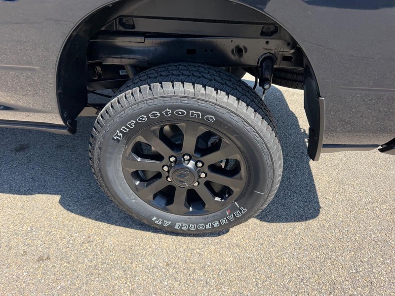 Ram 2500 Vehicle Full-screen Gallery Image 7