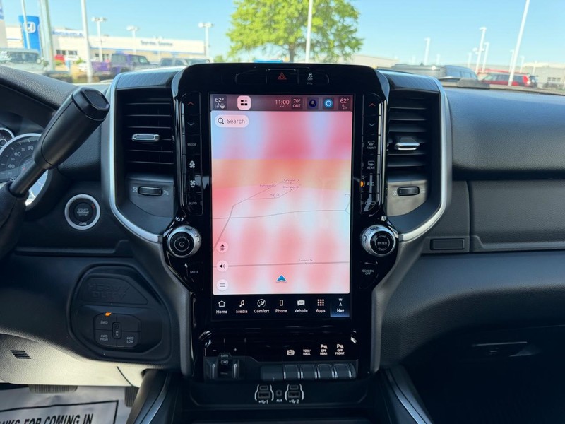 Ram 2500 Vehicle Full-screen Gallery Image 13