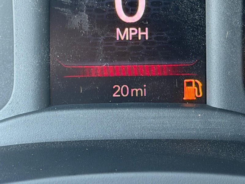 Ram 2500 Vehicle Full-screen Gallery Image 19
