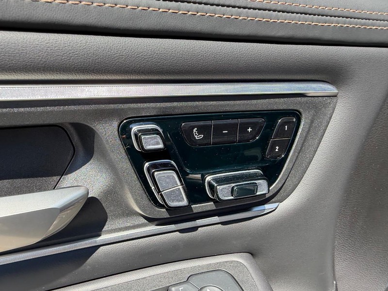 Ram 1500 Vehicle Full-screen Gallery Image 23