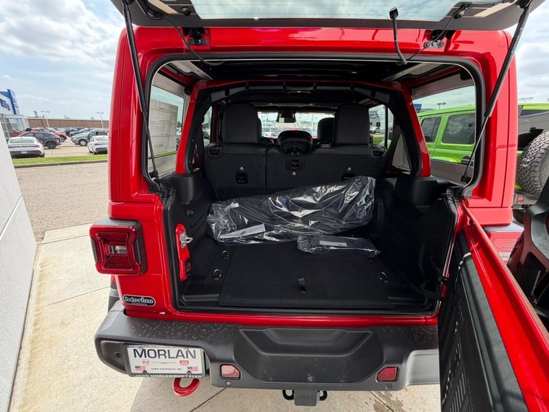 Jeep Wrangler Vehicle Full-screen Gallery Image 5