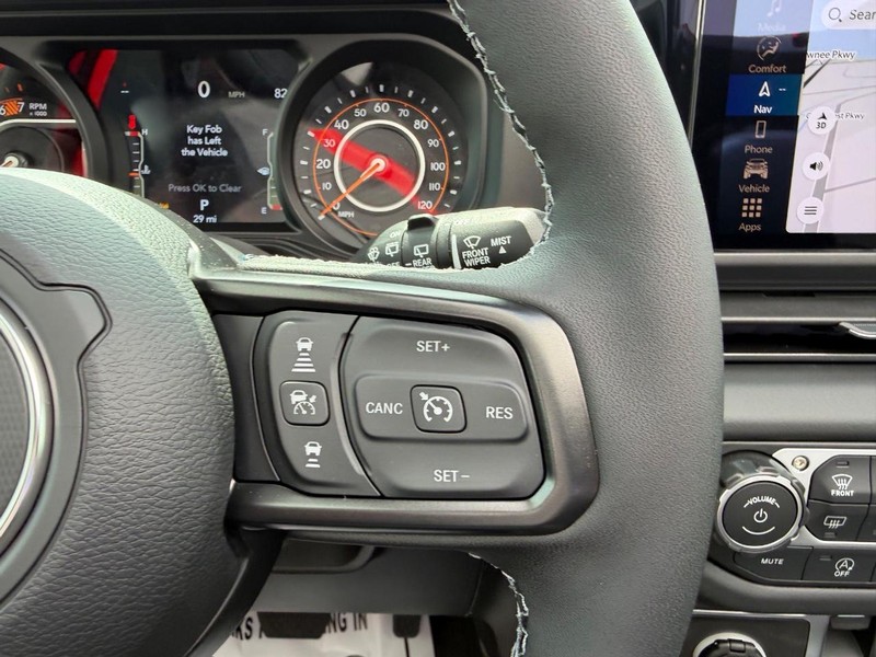 Jeep Wrangler Vehicle Full-screen Gallery Image 12