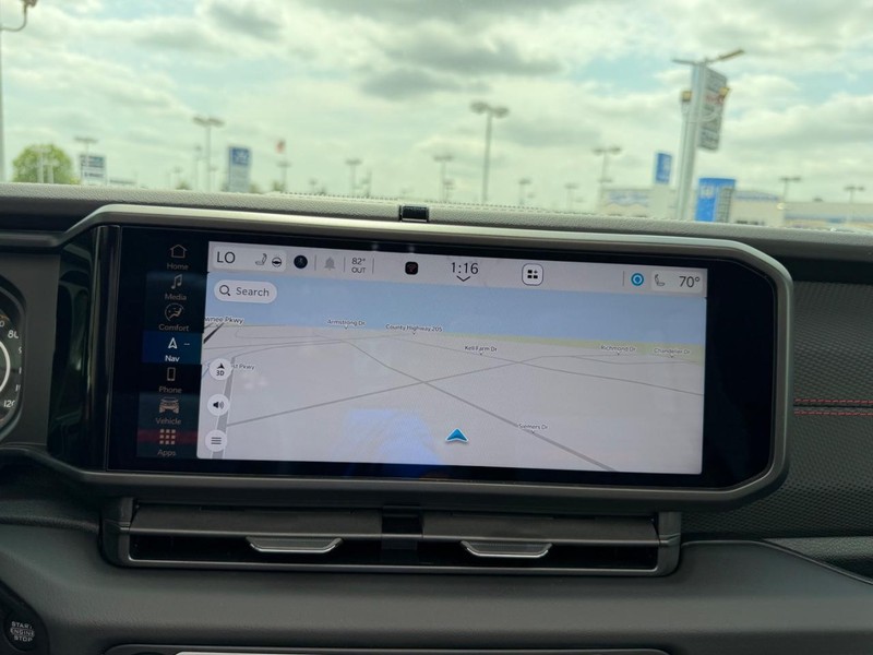 Jeep Wrangler Vehicle Full-screen Gallery Image 13