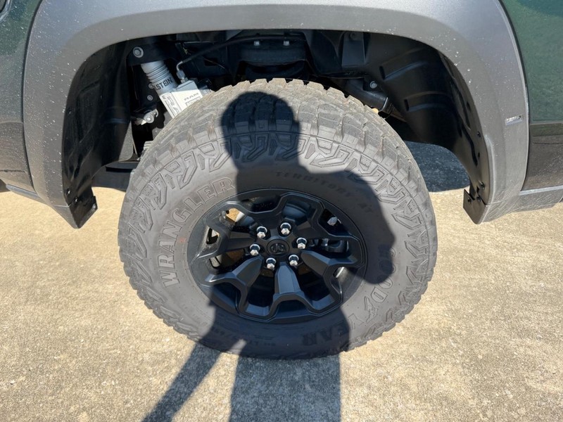 Ram 1500 Vehicle Full-screen Gallery Image 7