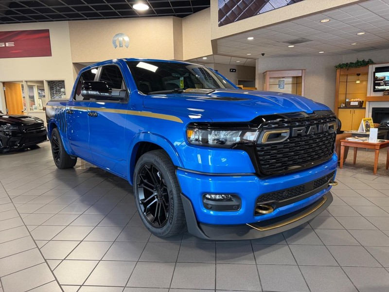 Ram 1500 Vehicle Full-screen Gallery Image 3