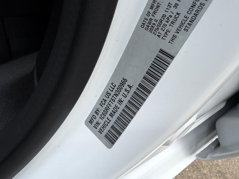 Ram 1500 Vehicle Full-screen Gallery Image 18