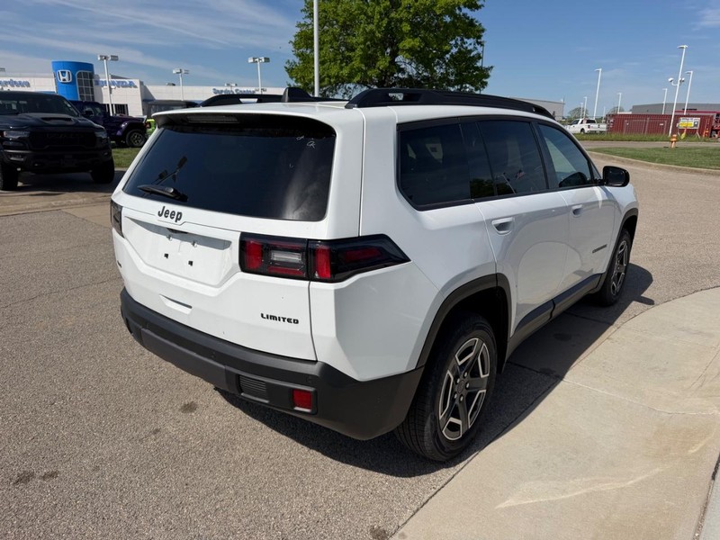 Jeep Cherokee Vehicle Full-screen Gallery Image 4