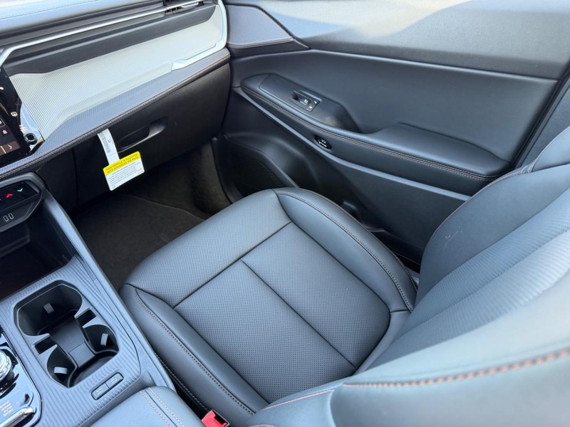 Jeep Cherokee Vehicle Full-screen Gallery Image 17