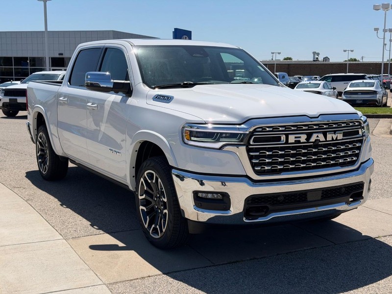Ram 1500 Vehicle Full-screen Gallery Image 3