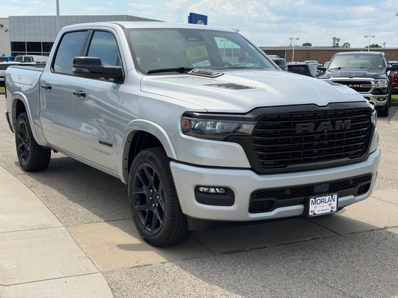 Ram 1500 Vehicle Full-screen Gallery Image 3