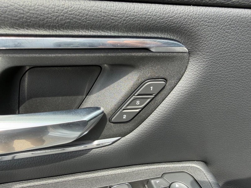 Ram 1500 Vehicle Full-screen Gallery Image 20