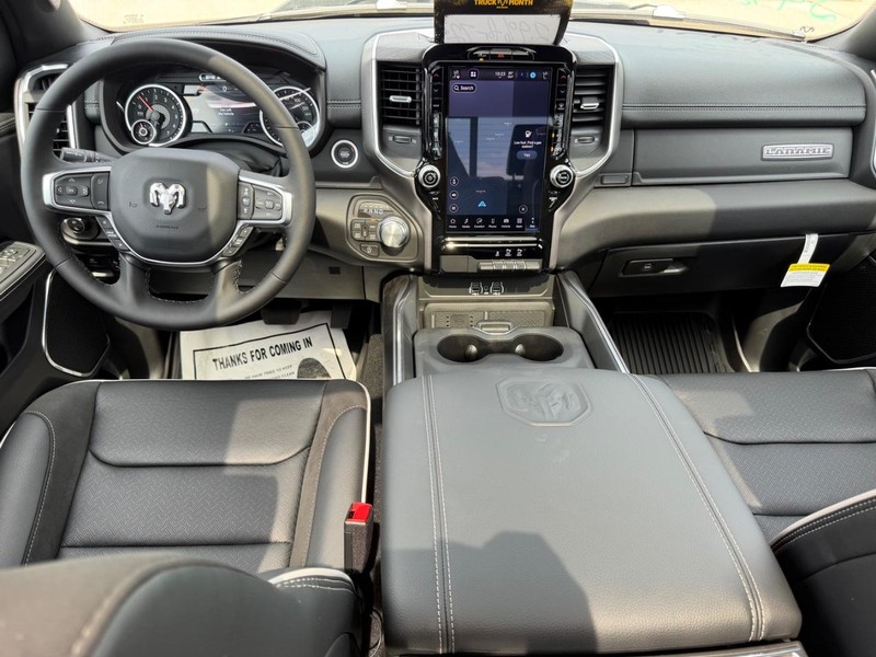 Ram 1500 Vehicle Full-screen Gallery Image 10