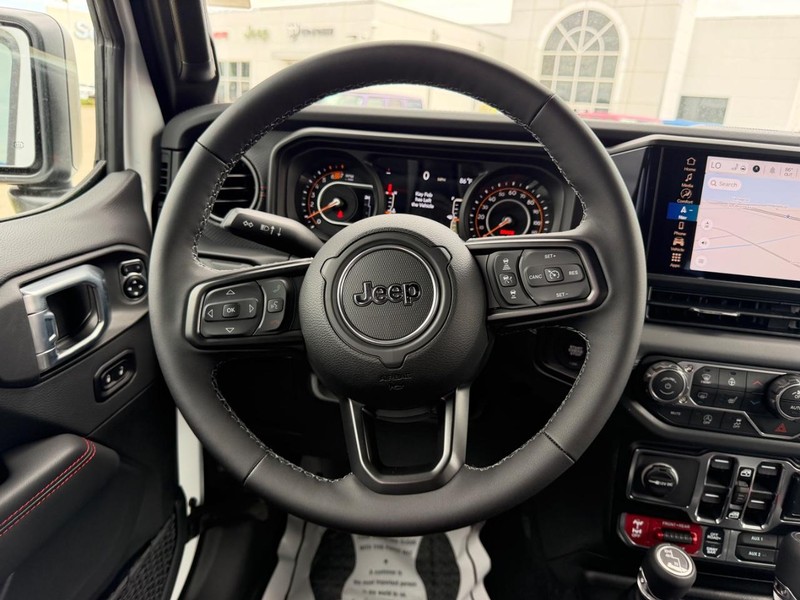 Jeep Wrangler Vehicle Full-screen Gallery Image 9