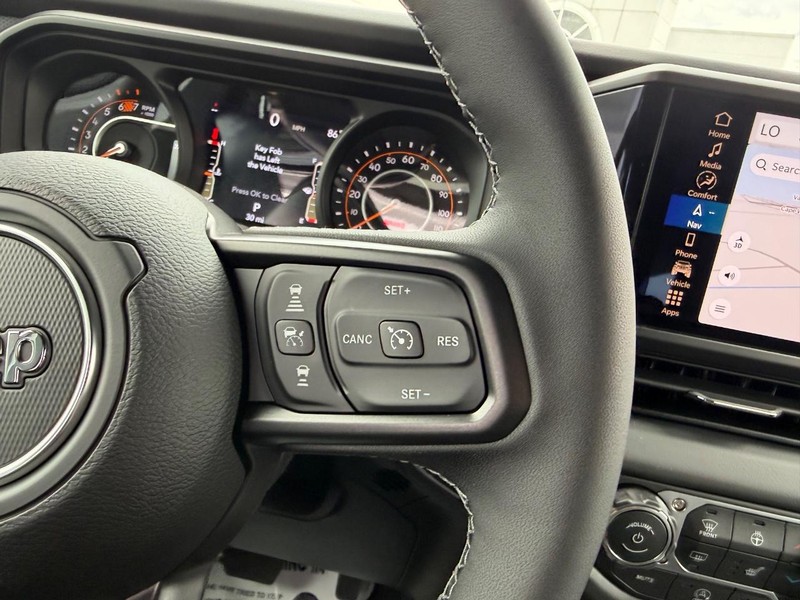 Jeep Wrangler Vehicle Full-screen Gallery Image 11